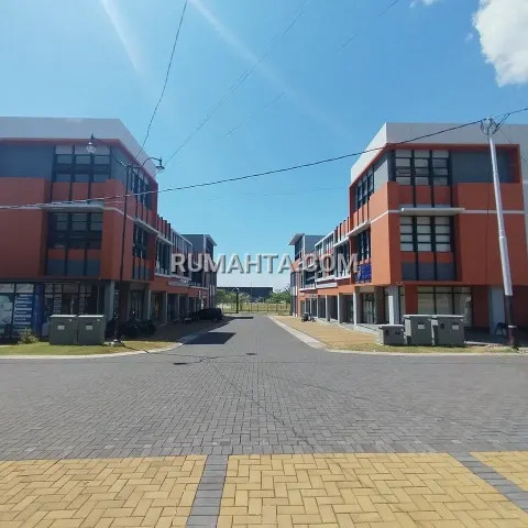 Ruko di Sewa di Graha Boulevard di Summarecon Makassar depan Mall Summarecon