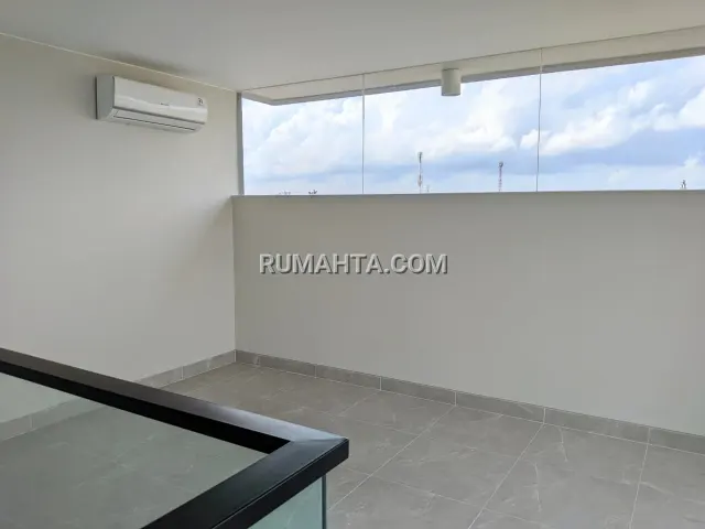 Rumah Dekat Kampus Unhas Tamalanrea Lengkap Dengan Attic Room & Rooftop, Promo Free PPN!