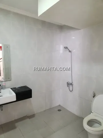 Jual Rumah Siap Huni Type Jade Summarecon Mutiara Makassar Posisi Sudut Strategis