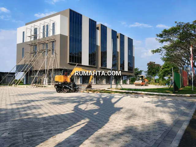 Ruko Bizpark Summarecon Makassar 3 Lantai Siap Pakai di Depan Pelataran