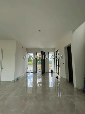 Siap Huni Tipe Aquamarine Lux Rumah Mewah 2 Menit Dari Btp & Kampus Unhas
