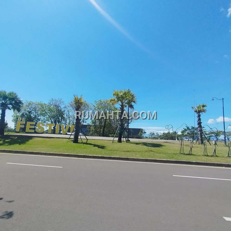 Ruko di Sewa di Graha Boulevard di Summarecon Makassar depan Mall Summarecon
