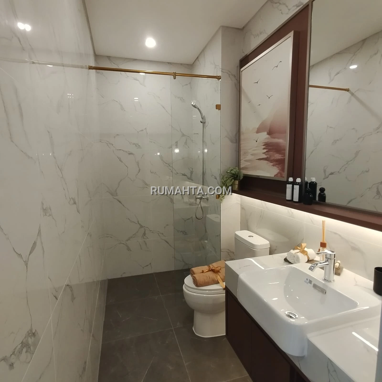 Dijual Rumah Makassar Siap Huni lokasi Strategis dekat Mall dan Pusat Komersil type The Morizen Summarecon Makassar