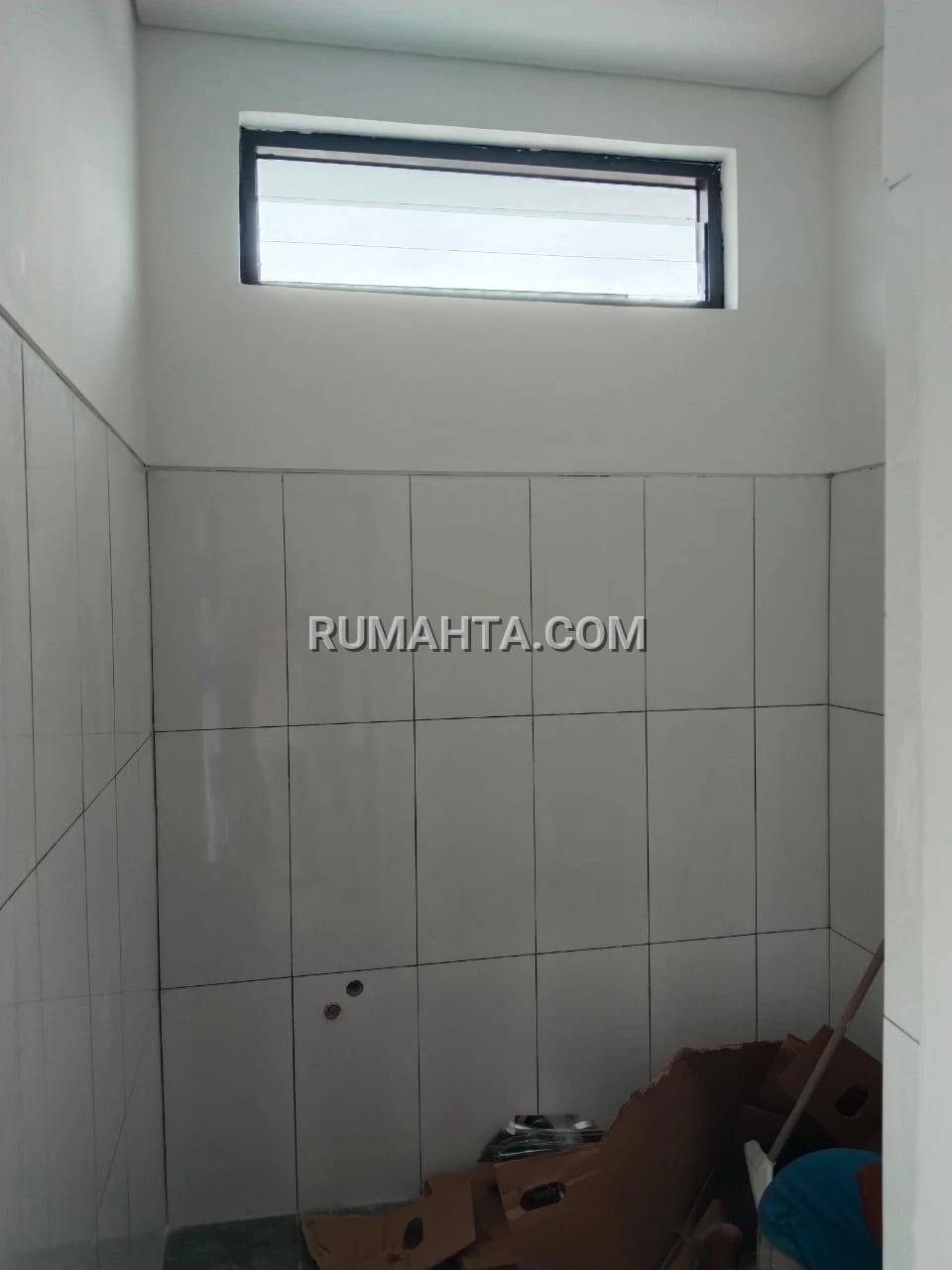 Rumah dijual dekat Kampus Ukip & Kantor Imigrasi Daya 2 Lantai Hanya 855 Jutaan