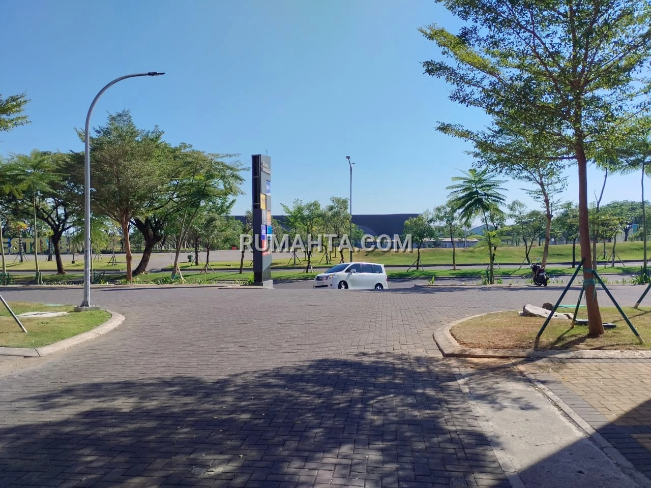 Ruko Siap Pakai di Pinggir Jalan Utama Summarecon Makassar