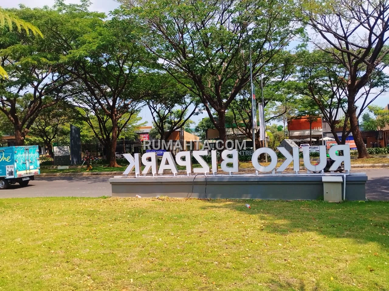 Jual Ruko 3 Lantai Siap Pakai Summarecon Mutiara Makassar Depan Pelataran Summarecon