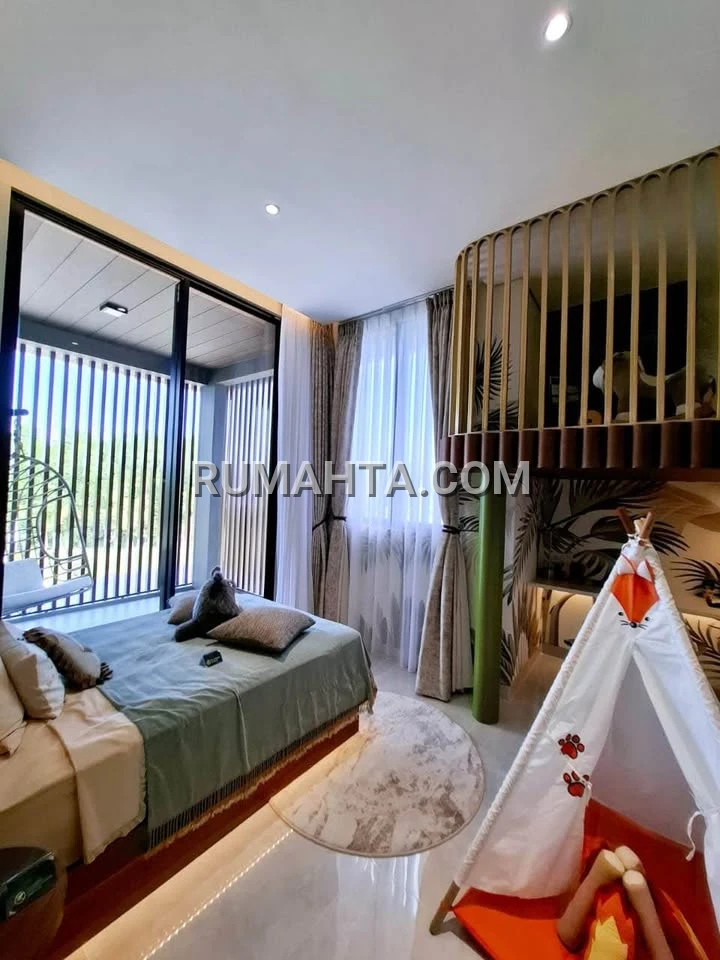Jual Rumah Siap Huni The Morizen Summarecon Mutiara Makassar Tipe Hiiragi 3 Lantai