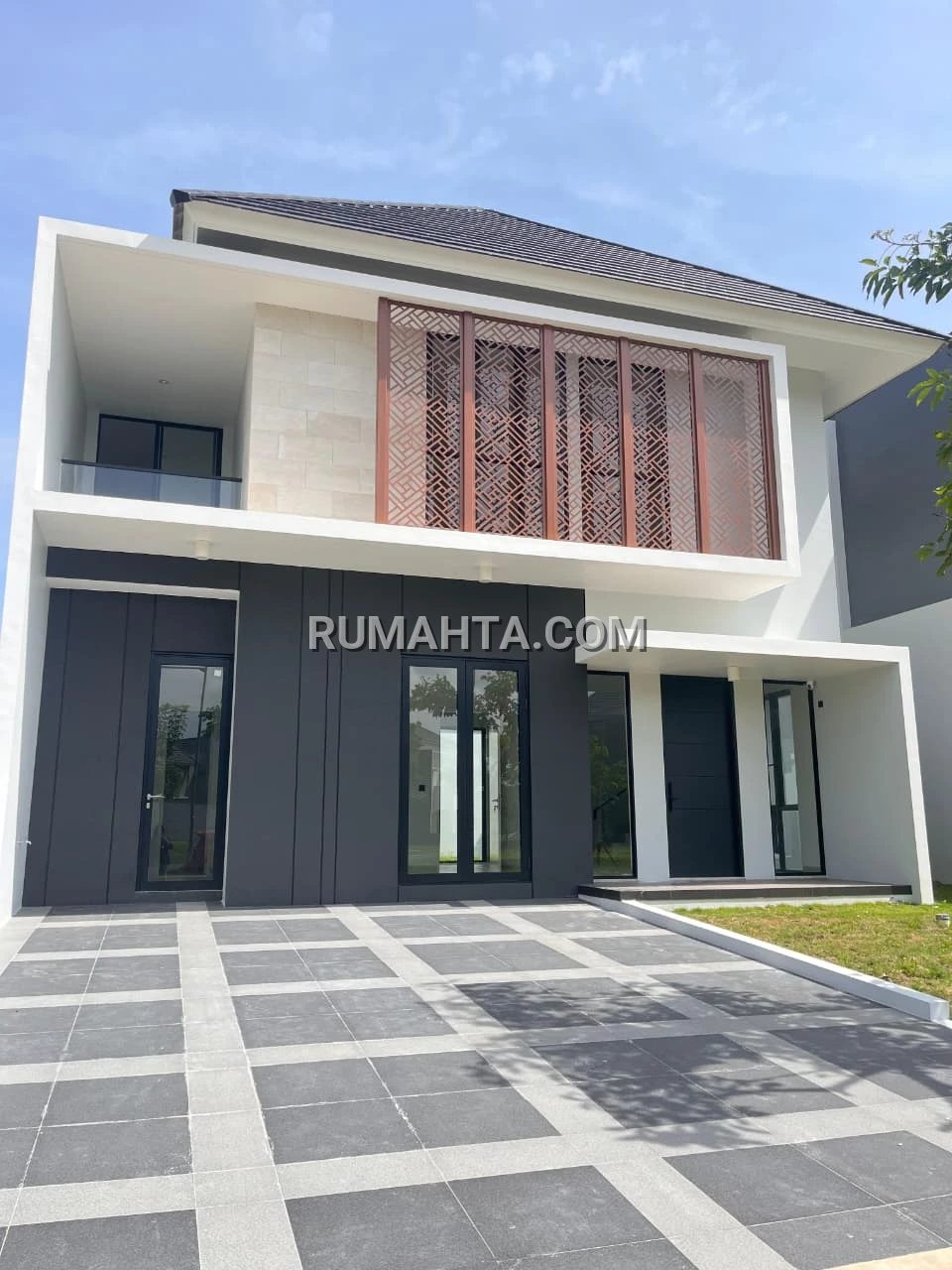 Rumah Siap Huni Di Lokasi Premium Dekat Dari Btp & Kampus Unhas