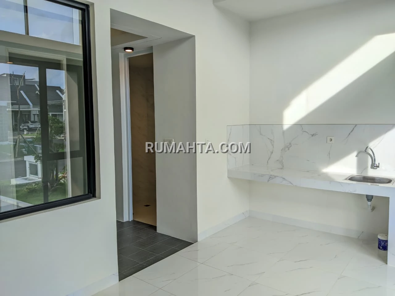 Rumah Dekat Gerbang Btp, Kampus Unhas & Jalan Tol - Promo Free PPN